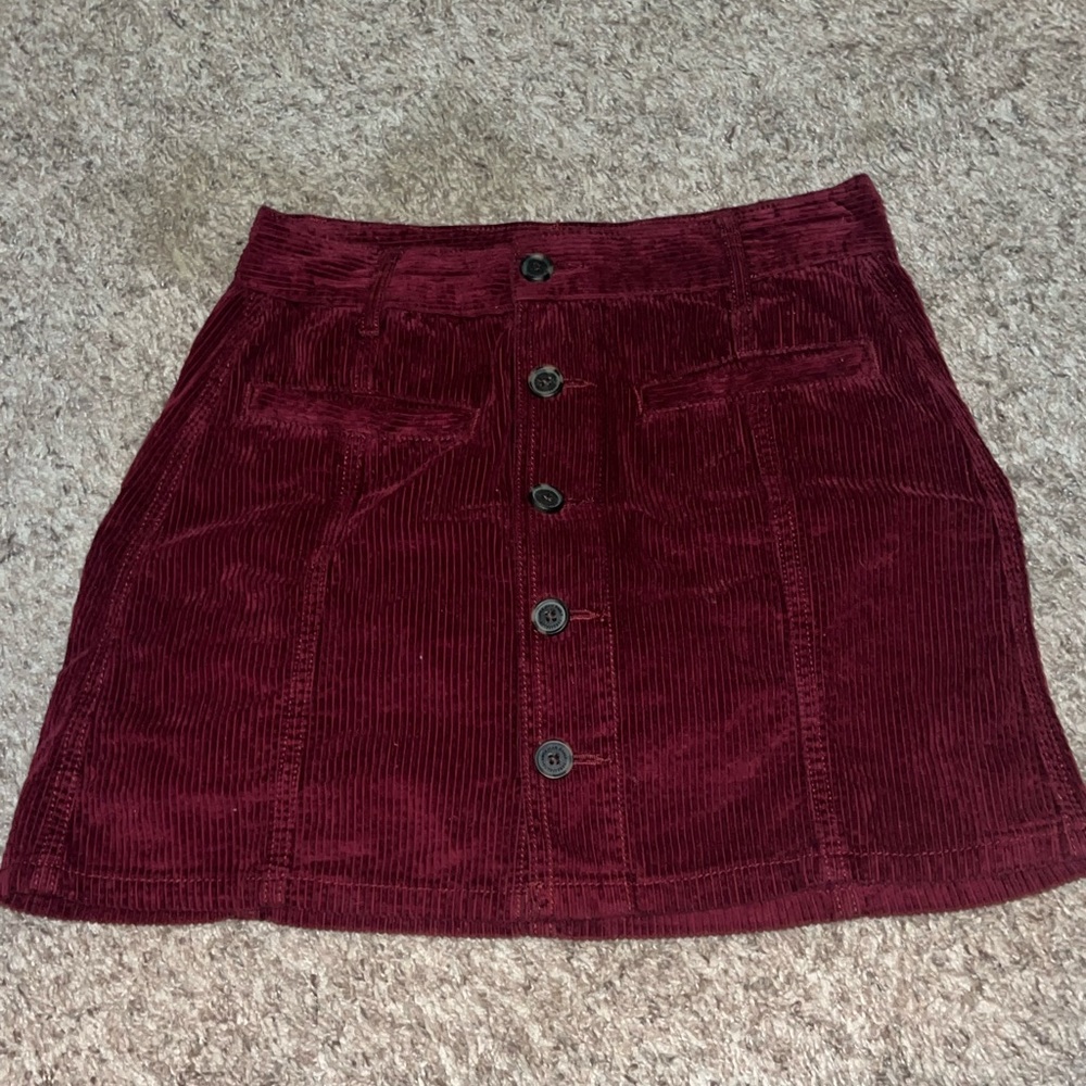 Red, Velvet+Jean material (texture)! Brand:American Eagle! Maroon reddish color!